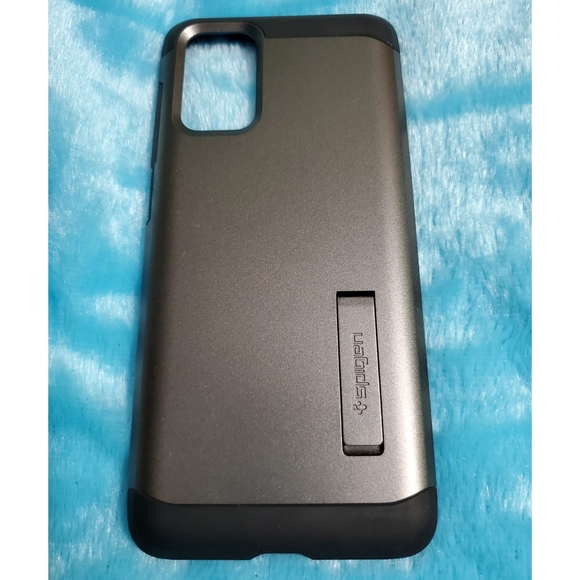 New spigen case for galaxy S20 plus - Picture 7 of 9